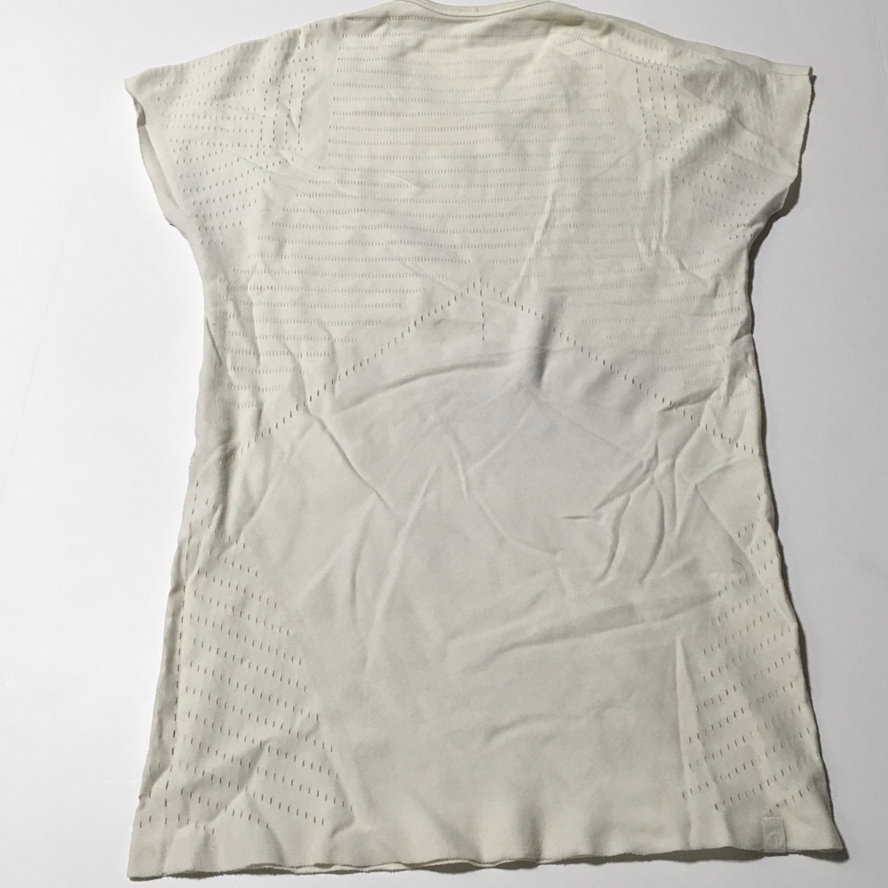 lululemon workout top size small